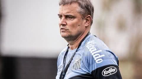 Aguirre comandou o último treino com trabalhos de posicionamento - Imagem: Instagram
