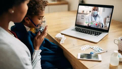 O Senado Federal aprovou a regulamentação da teleconsulta para os profissionais da saúde - Imagem: Freepik