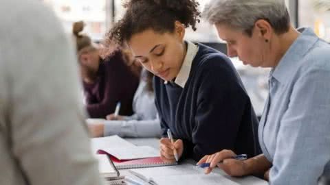 Cubatão abre matrículas para EJA; veja como participar - Imagem: reprodução Prefeitura de Cubatão