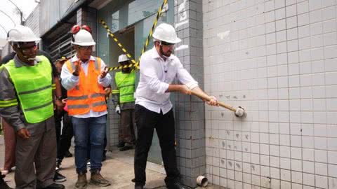 A cerimônia contou com celebração de lideranças religiosas, pelo local lidar com salvamento de vidas - Imagem: Prefeitura de São Vicente