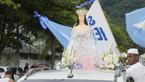 Festa de Iemanjá reúne milhares de pessoas em Guarujá - Imagem: reprodução Prefeitura de Guarujá