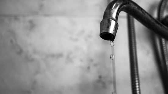 Inverno atípico é motivo para falta de água, segundo Sabesp; veja - Imagem: Reprodução/Freepik