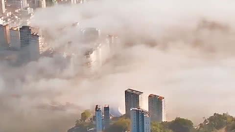 Imagem ilustrativa da neblina que cobriu a região - Imagem: Reprodução/Drone.r7