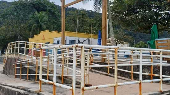 Avenida no Litoral de SP pode ceder a qualquer momento; veja - Imagem: Reprodução/ Redes Sociais