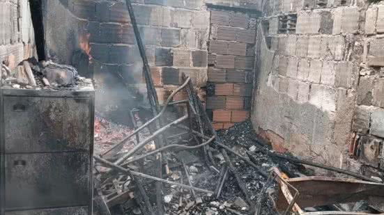 O local é o mesmo que pegou fogo em 2019, quando quatro pessoas da mesma família ficaram gravemente feridas - Imagem: Divulgação/ G1