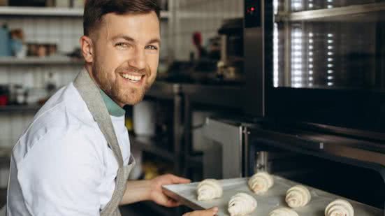 Fundo social abre vagas para curso gratuito de padaria artesanal - Imagem: Reprodução/ Freepik