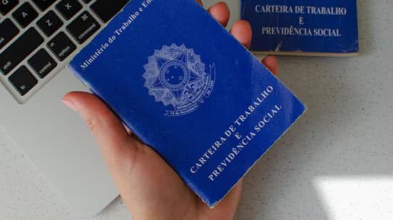 Candidatos aos cargos devem levar Carteira de Trabalho física ou digital, documento oficial com foto (RG ou CNH) e PIS - Imagem: Reprodução/Pixabay