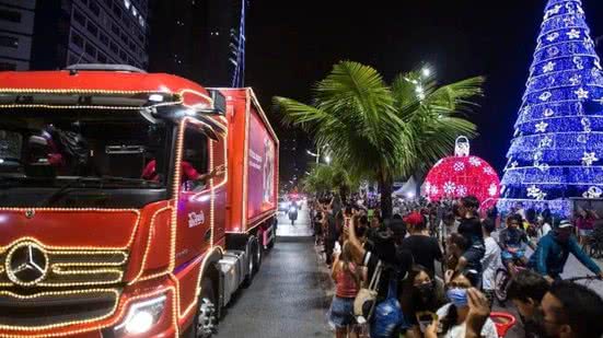 Parada de Natal em Santos desfila a partir das 20h30 - Imagem: Prefeitura de Praia Grande/ Costa Norte