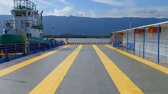Nova embarcação, alugada pelo governo, melhora a segurança e eficiência do transporte em períodos de alta demanda na travessia - Imagem: Reprodução/ Governo de SP