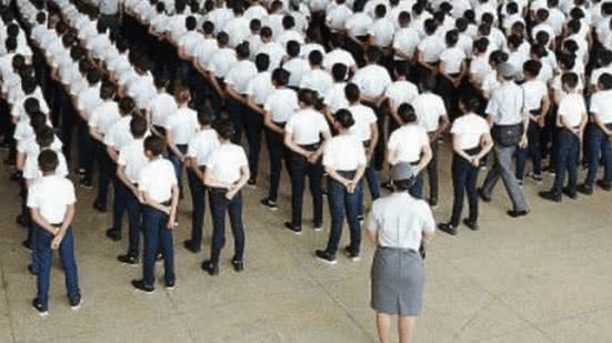 Entre 10 e 24 de março, diretores de 300 escolas poderão votar na adesão ao programa cívico-militar em São Paulo - Imagem: Reprodução/ Mix FM, Manaus