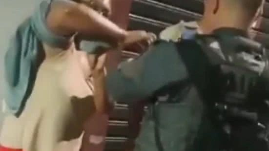 Delegado afirma que a ação policial foi legítima, mas reconhece que o ferimento da moradora foi culposo - Inagem:Reprodução/ Redes Sociais