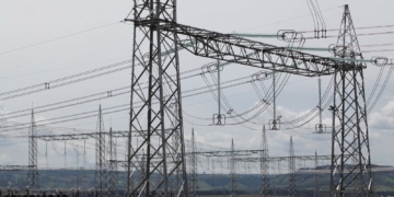 Hitachi anuncia nova fábrica visando data centers e energia renovável