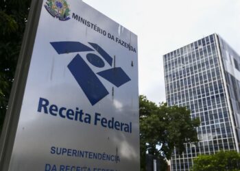 Receita voltará a exigir declaração de fintechs após operações da PF