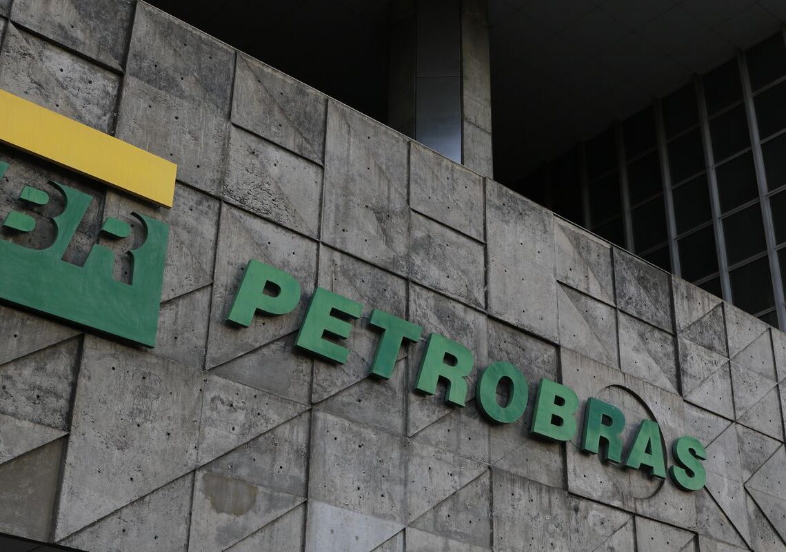 Conselho da Petrobras aprova nome de indicado pelo governo