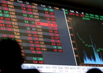 Bolsa sobe 1,04% e fecha no maior nível em quase dois meses