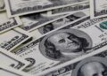 Dólar cai para R$ 5,42 após declarações de presidente do Fed