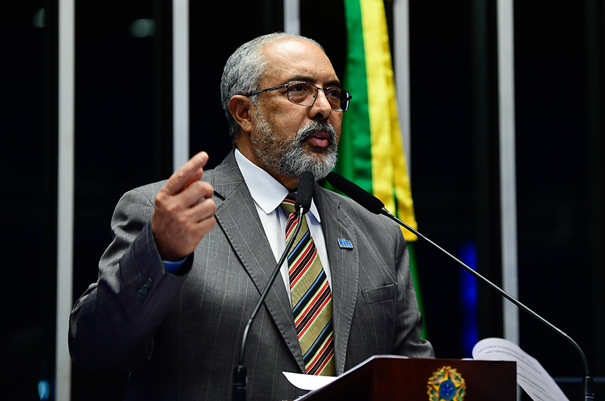 Paim critica propostas de reforma da Previdência — Senado Notícias