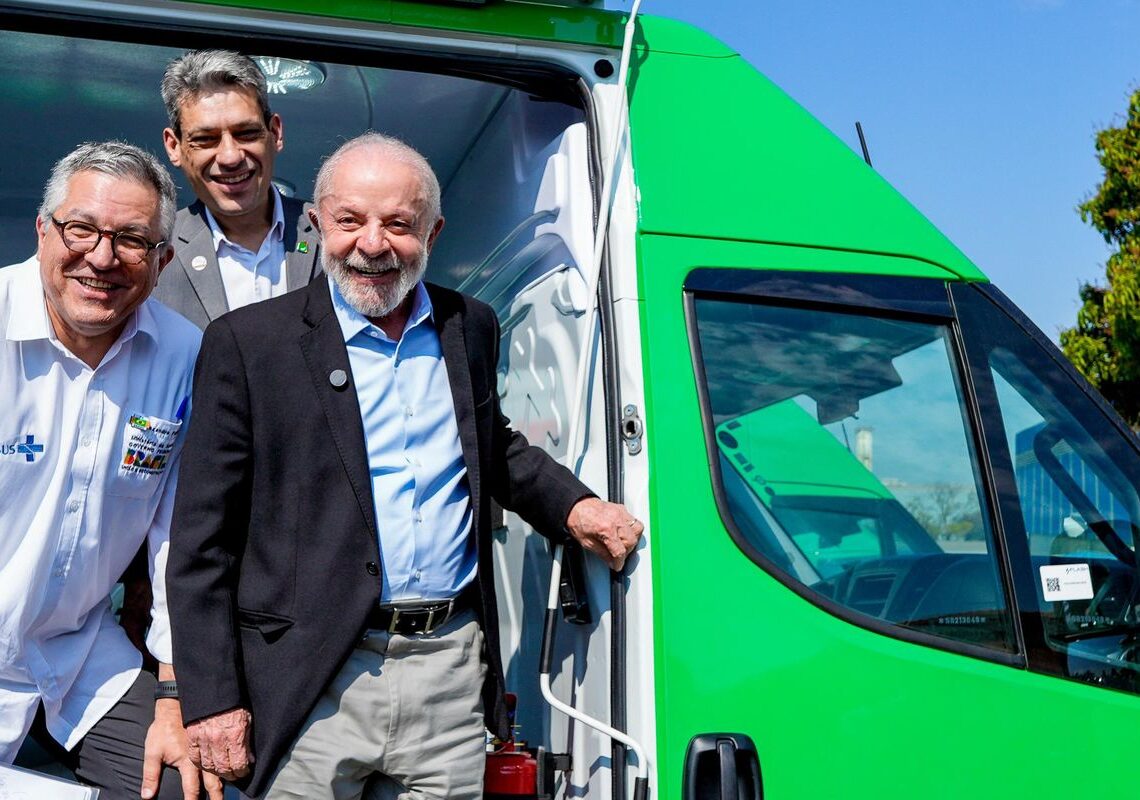 Governo entrega 400 Unidades Odontológicas para reforço no atendimento