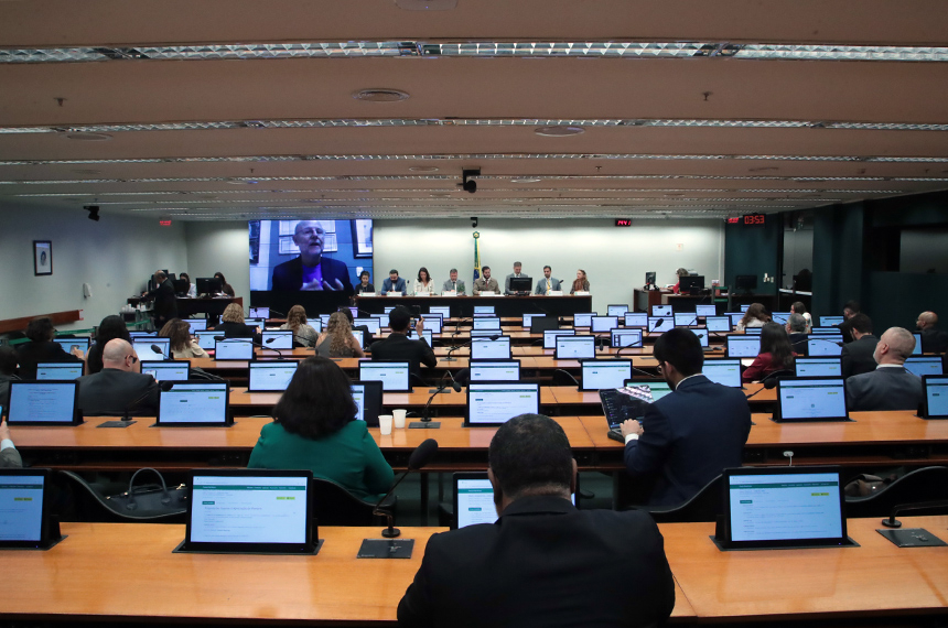Faltam recursos para enfrentar as mudanças climáticas, dizem agentes públicos — Senado Notícias
