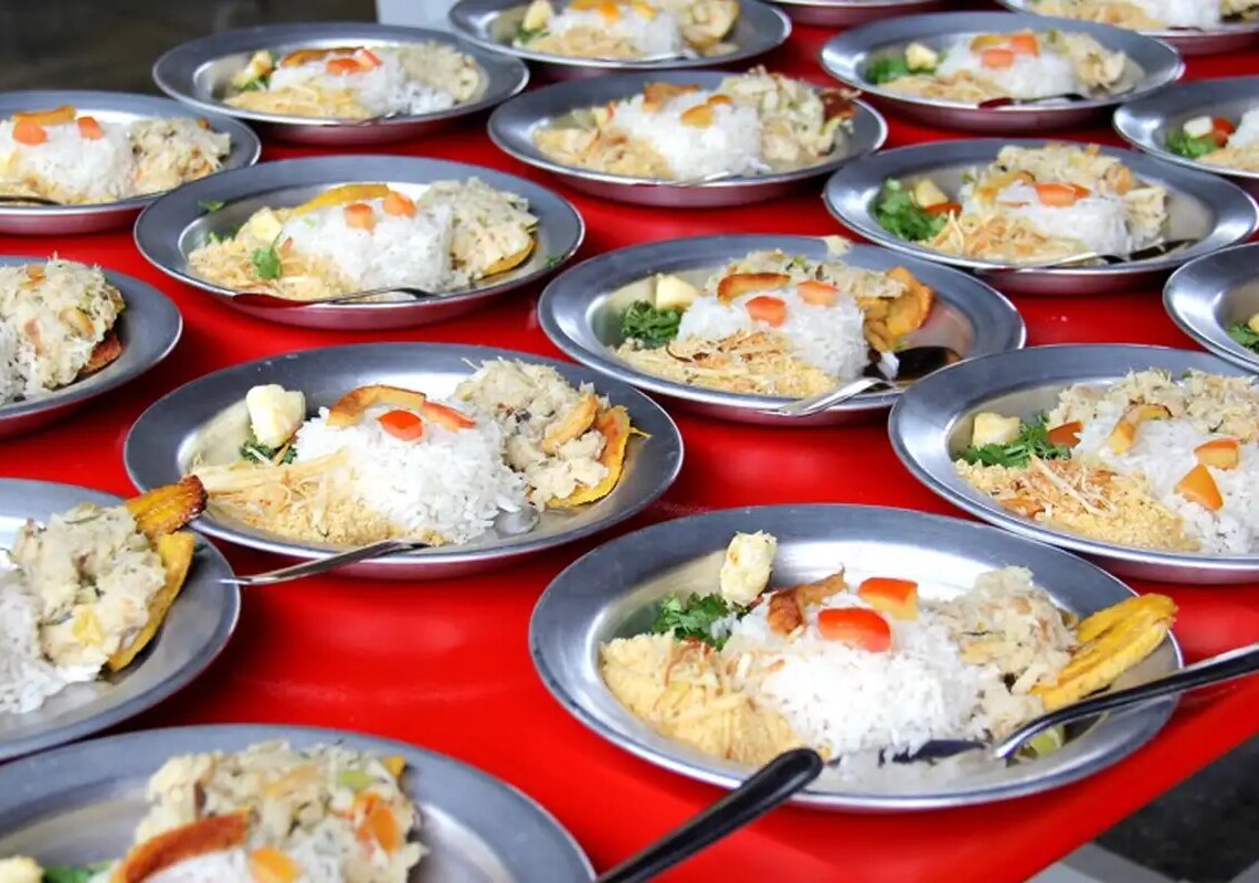 Governo vai comprar perecíveis que iriam para EUA, diz ministro