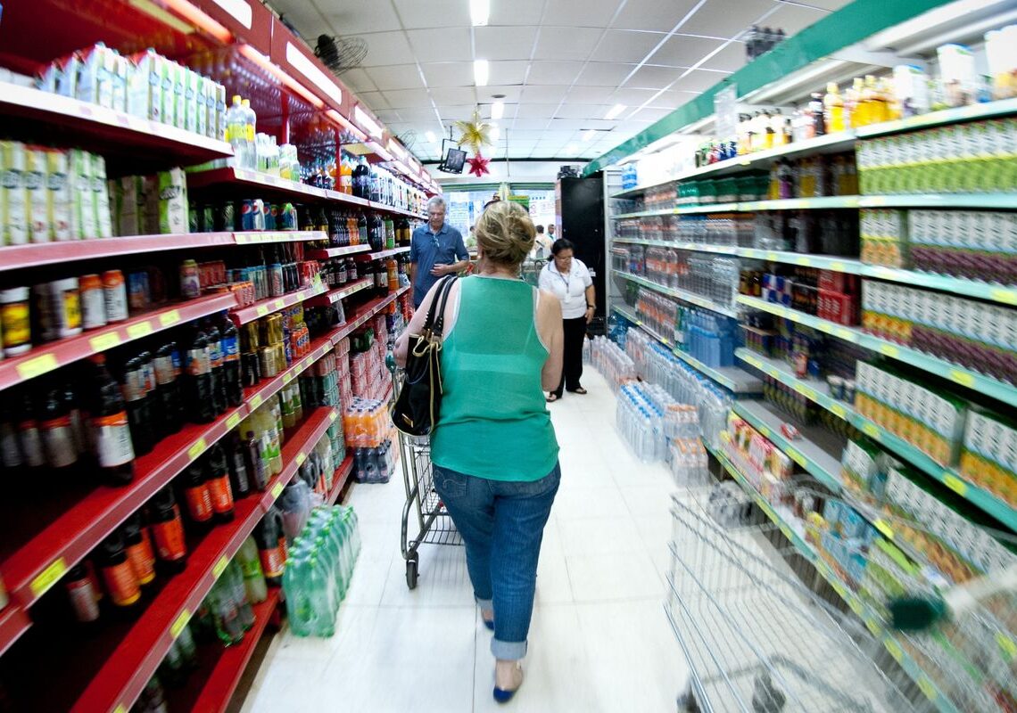 Preço da cesta básica cai em 15 das 27 capitais em julho