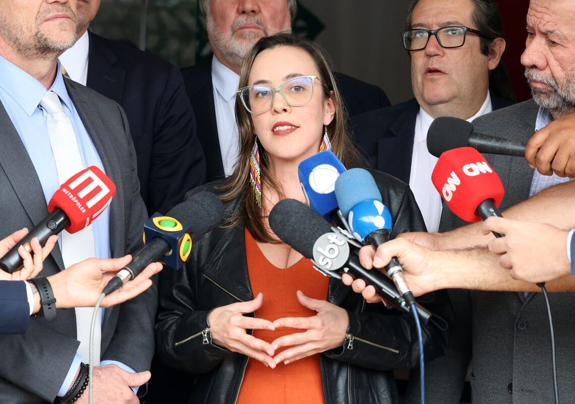 Presidenta do PSOL tem visto cancelado pelos Estados Unidos