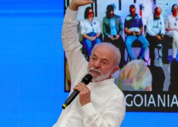 Lula lembra covid e diz que saúde não tem esquerda ou direita