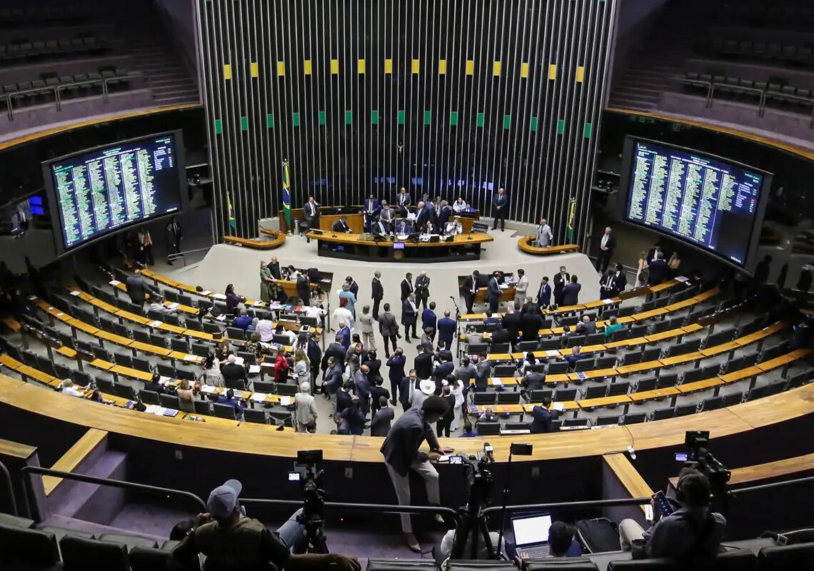 PL que isenta IR até R$ 5 mil será votado na quarta, 1º de outubro