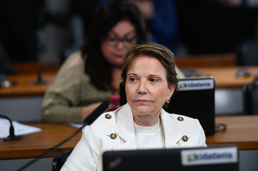 CRE debate registro de terras em faixa de fronteira — Senado Notícias