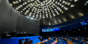 Plenário analisa regulamentação da reforma tributária nesta terça — Senado Notícias