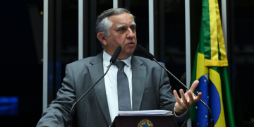 Izalci defende PEC para garantir autonomia financeira ao DF — Senado Notícias