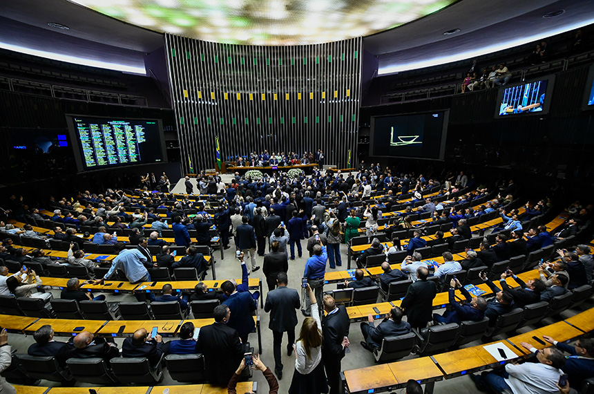 Promulgada emenda que limita pagamento de precatórios; veja novas regras — Senado Notícias