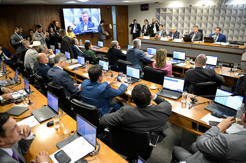CPMI aprova convocação de familiares de ‘Careca’ e Camisotti — Senado Notícias