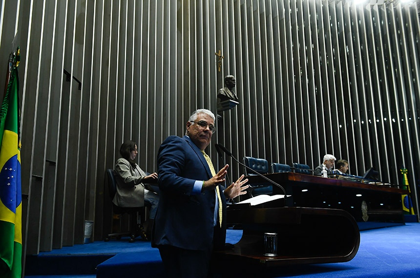 Senado aprova ações para vulneráveis dentro da política de prevenção ao suicídio — Senado Notícias