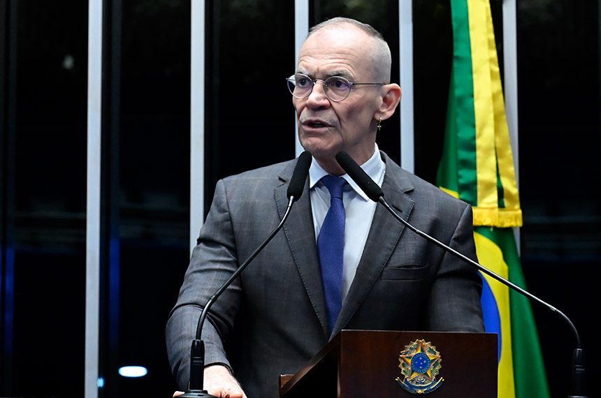 Contarato pede legislação de trânsito mais rigorosa — Senado Notícias