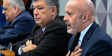 ‘Careca do INSS’ se compromete a enviar documentos de empresas à CPMI — Senado Notícias