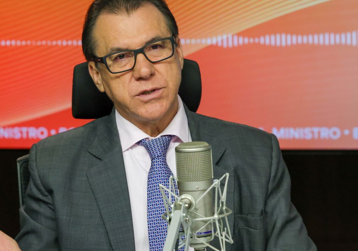 Marinho defende mobilização popular como pressão contra escala 6 por 1