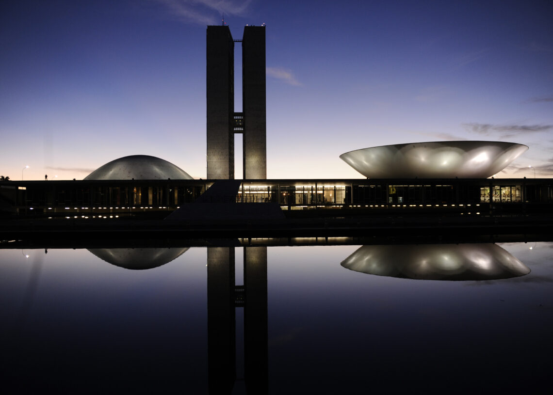 Congresso promulga PEC dos Precatórios nesta terça — Senado Notícias