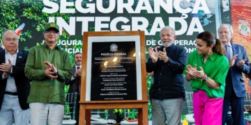 Países amazônicos não precisam de intervenções estrangeiras, diz Lula