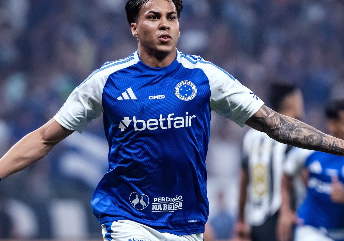 Kaio Jorge brilha e Cruzeiro derrota Atlético-MG na Copa do Brasil