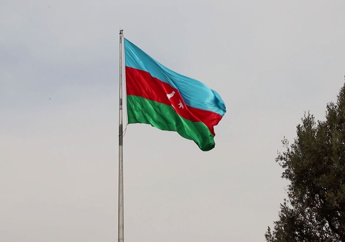 Azerbaijão firma parceria com Brasil para oferecer bolsas de pesquisa