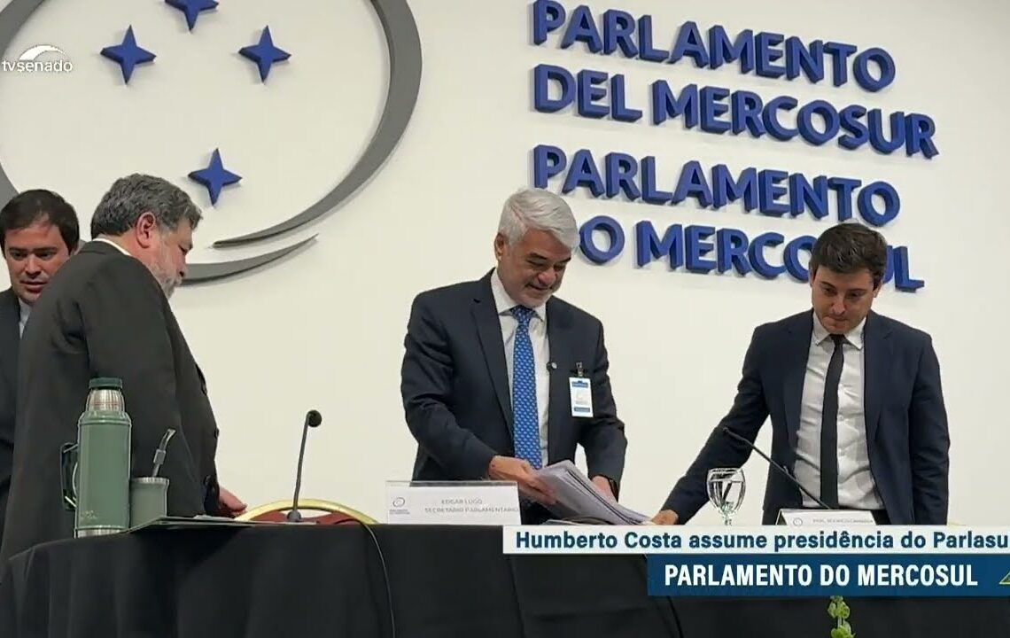 Humberto Costa é o novo presidente do Parlamento do Mercosul — Senado Notícias