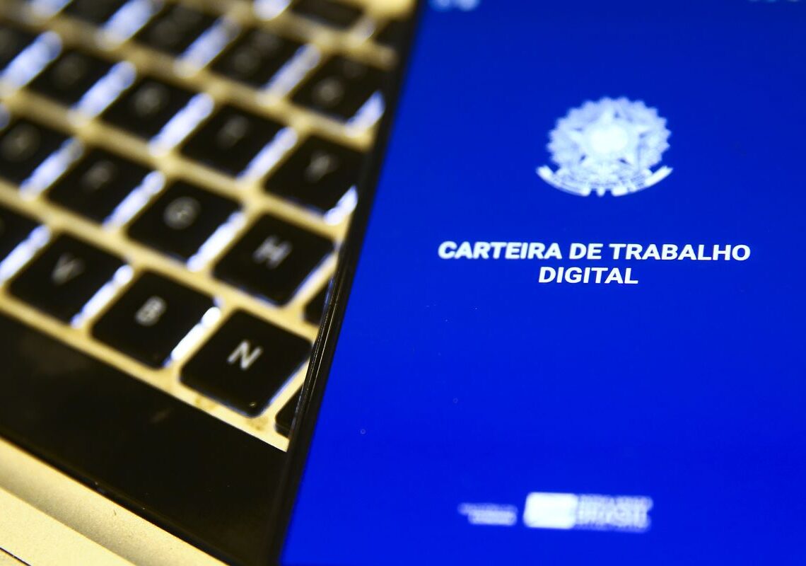 Com mercado aquecido, 53,8% descartam perda de emprego