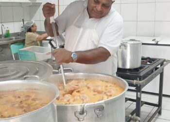 Brasil é referência na alimentação escolar, diz especialista