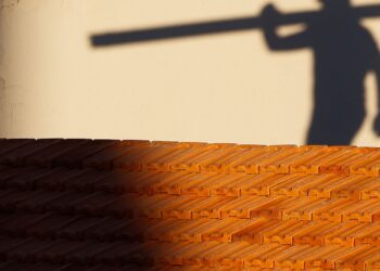 Em 12 meses, economia brasileira acumula 6º maior crescimento do G20