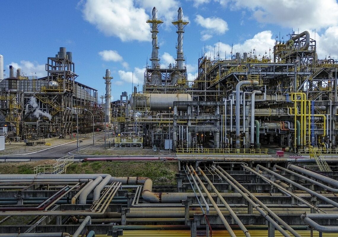 Faturamento da indústria subiu 5% em 2025, mostra CNI