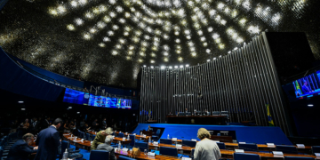 Plenário aprova homenagem pelos 52 anos da entidade dos Procuradores da República — Senado Notícias