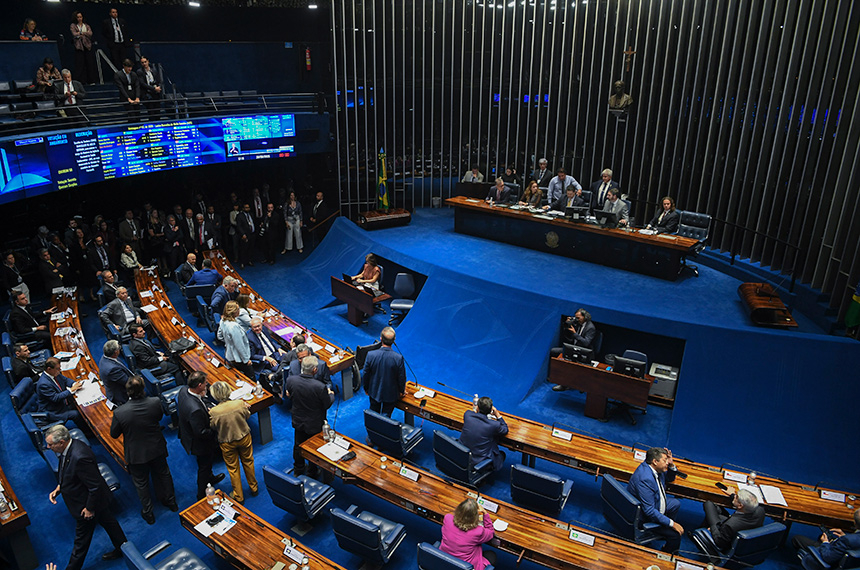 Plenário tem MP que zera conta de luz e projetos de prevenção ao suicídio — Senado Notícias