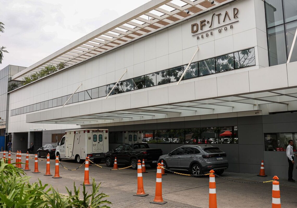 Bolsonaro recebe alta hospitalar; laudo aponta câncer de pele