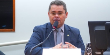 Comissão aprova regime prioritário para instalação de antenas em áreas rurais e vulneráveis – Notícias